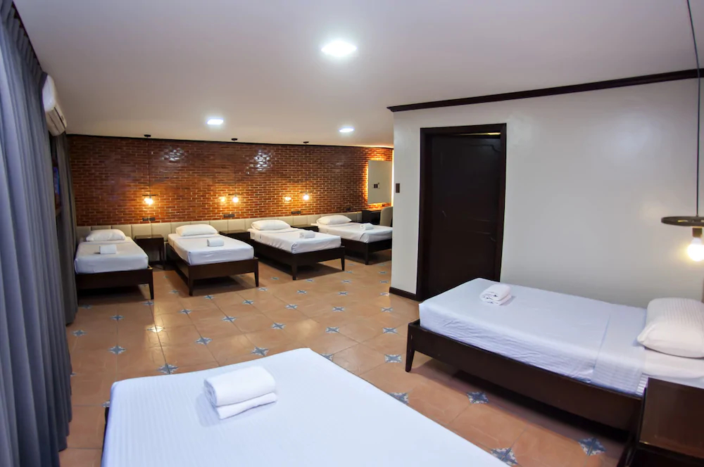 Vigan Plaza Hotel