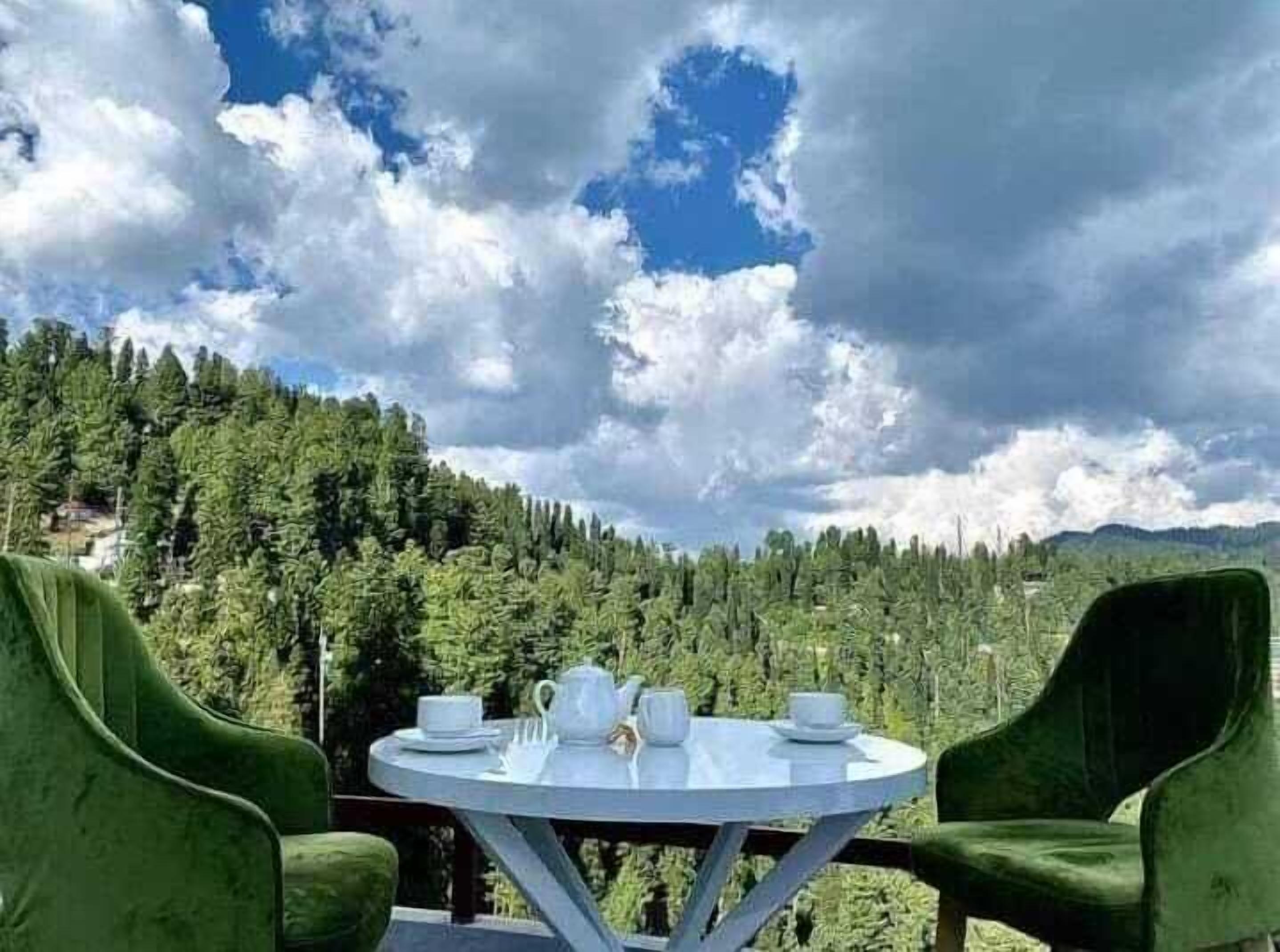Relax inn Hotel