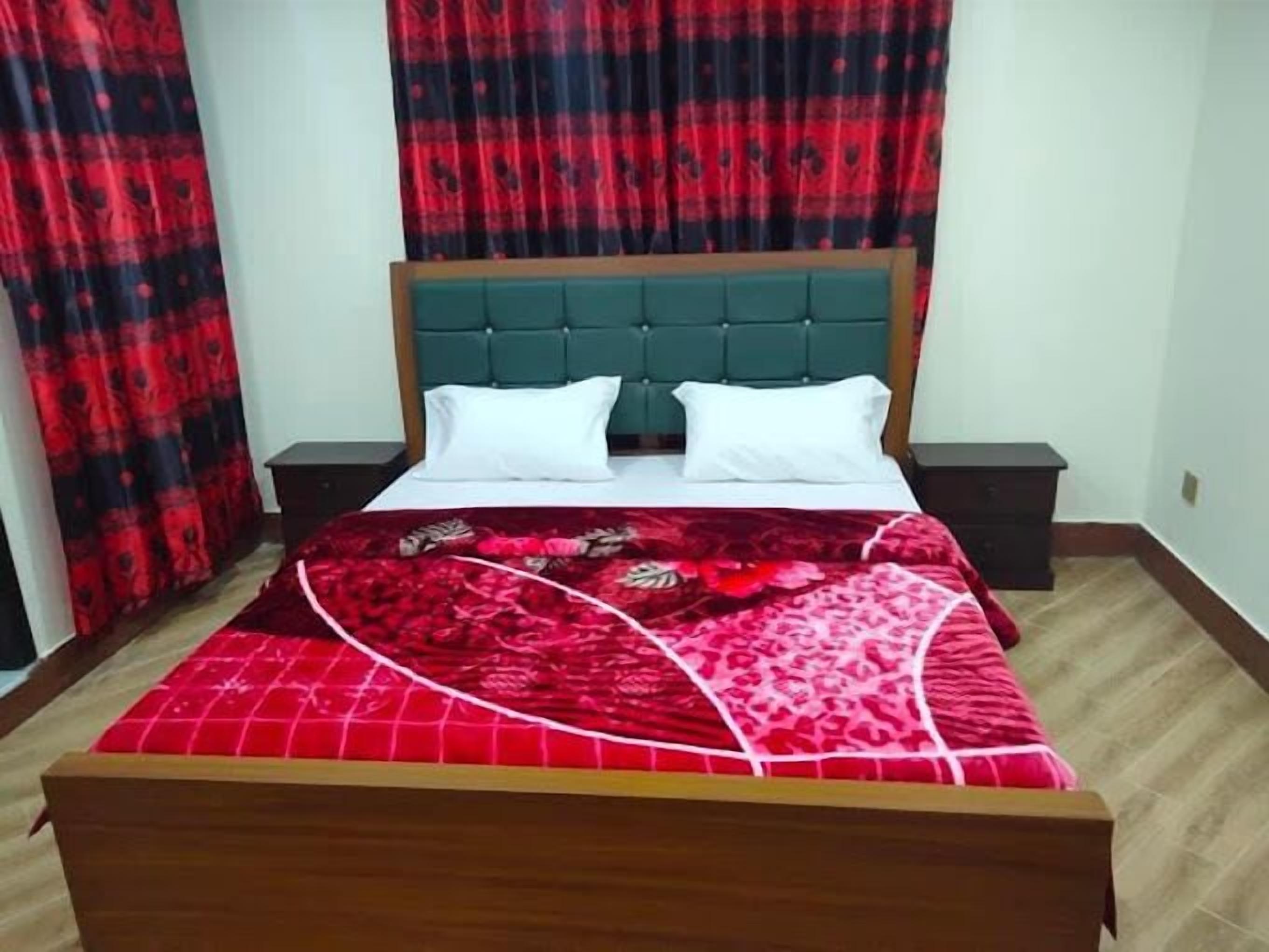 Relax inn Hotel