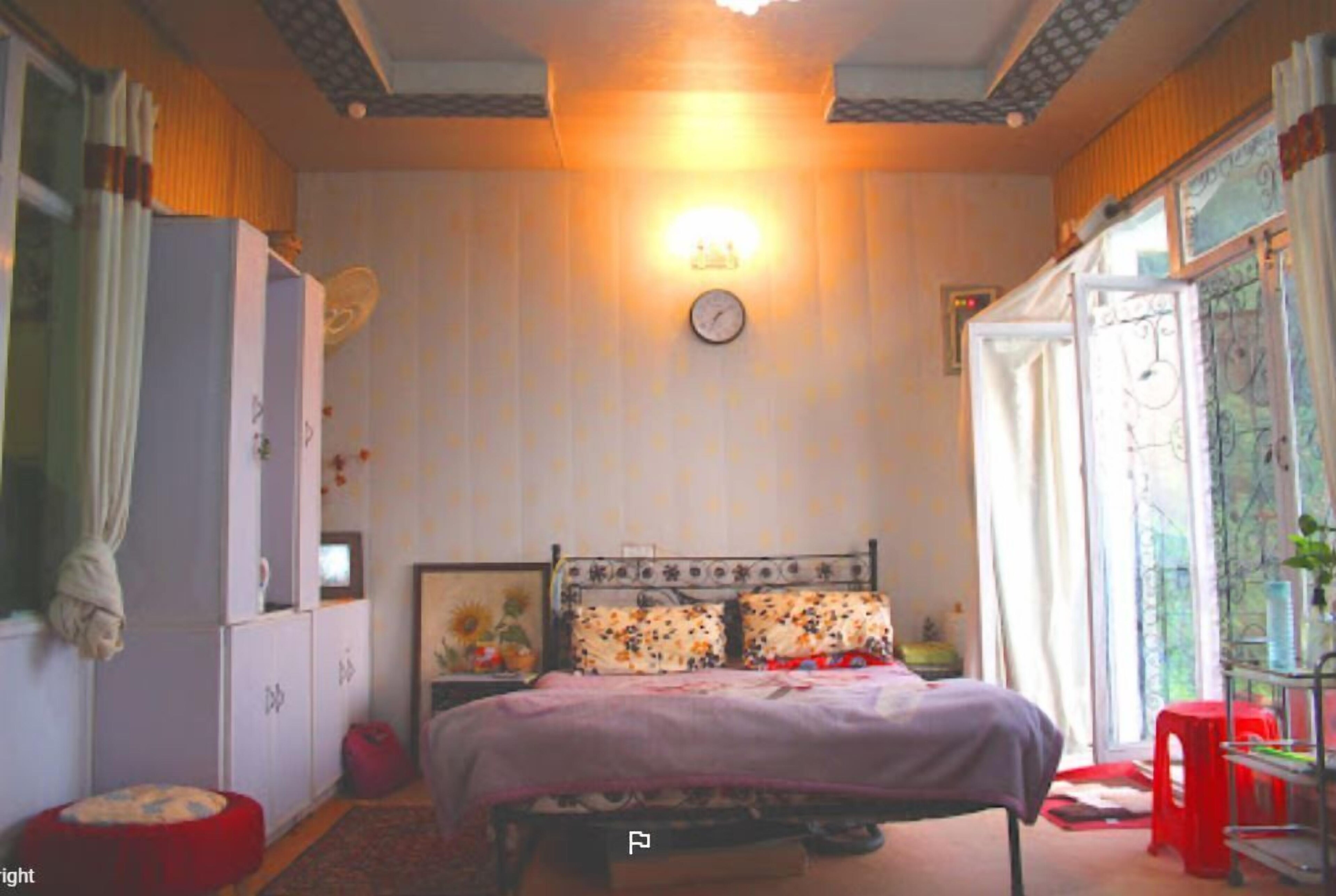 Rukhy Taj Palace