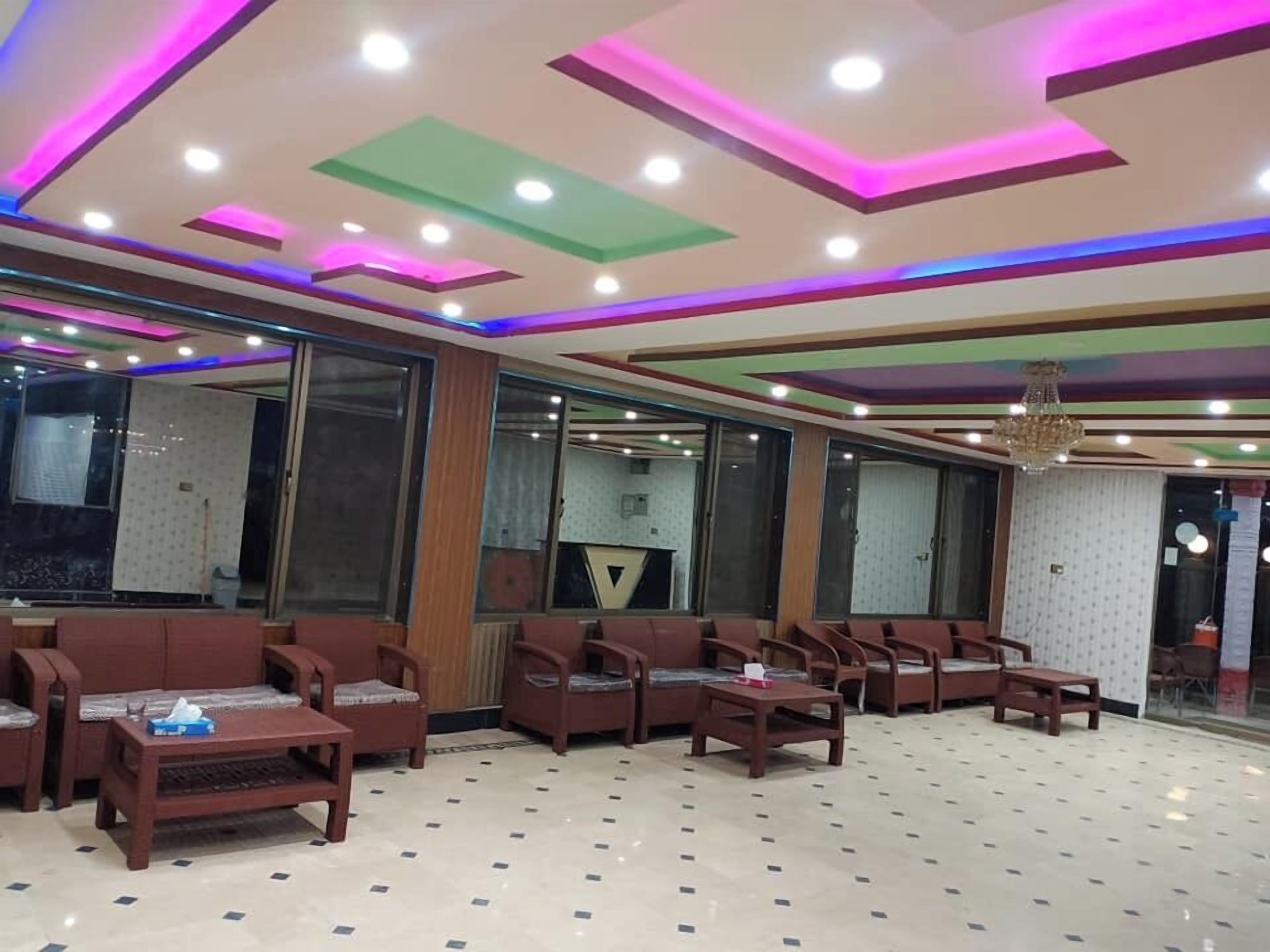 Bright Star Hotel And Restaurant