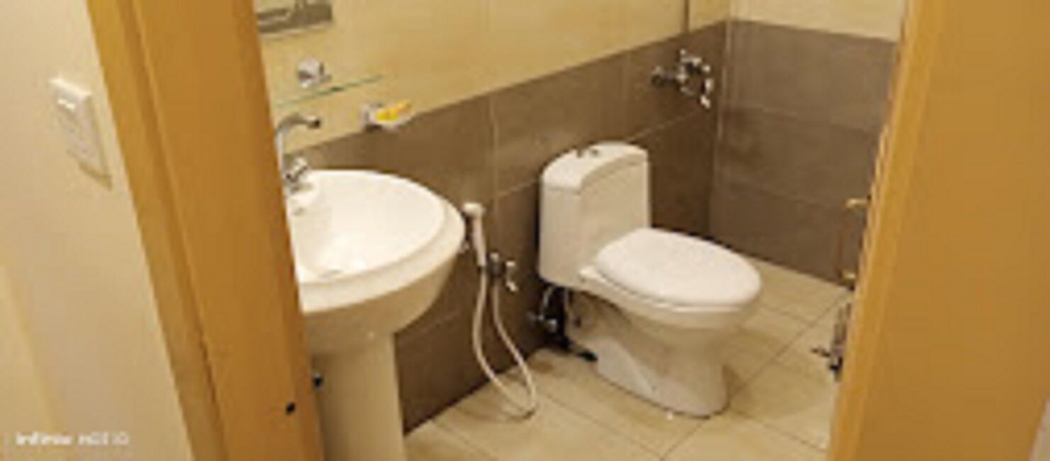 Happy Stay Hotel And Restaurant