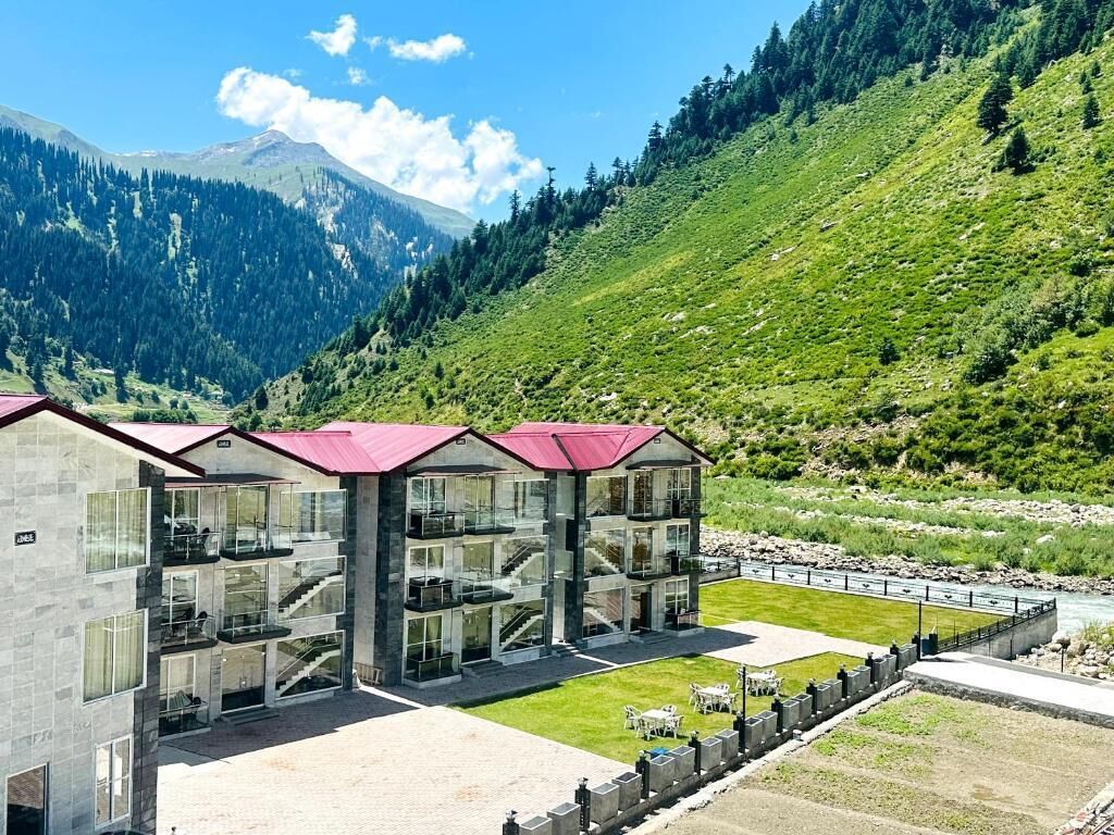 Kunhar Resort