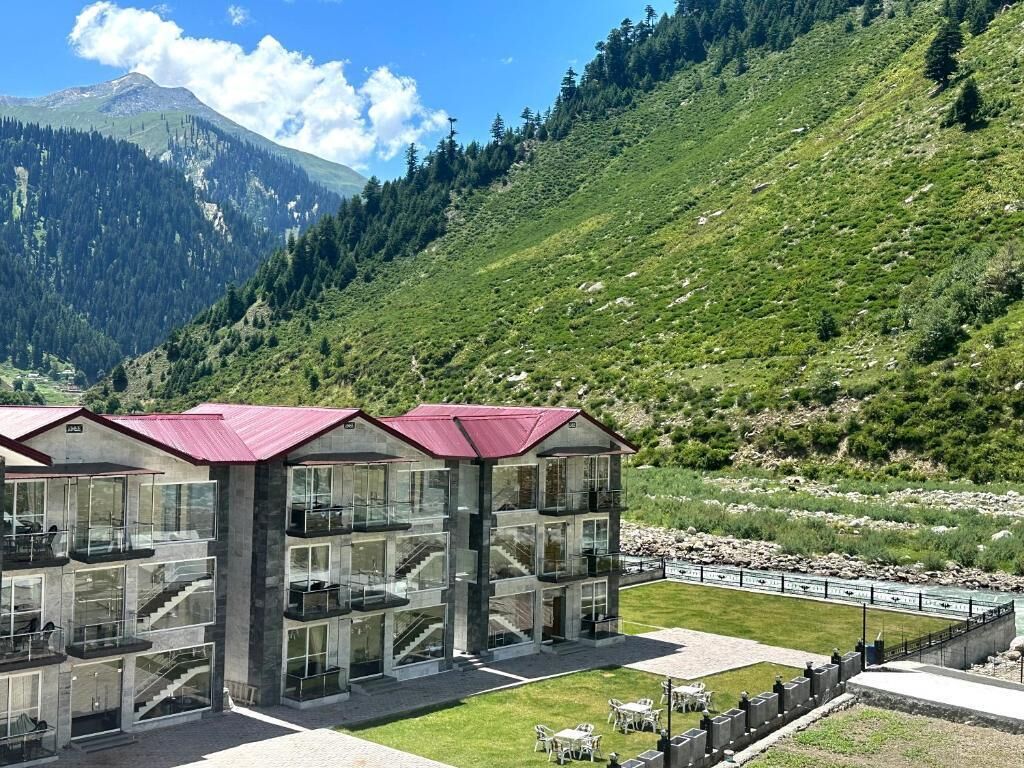 Kunhar Resort