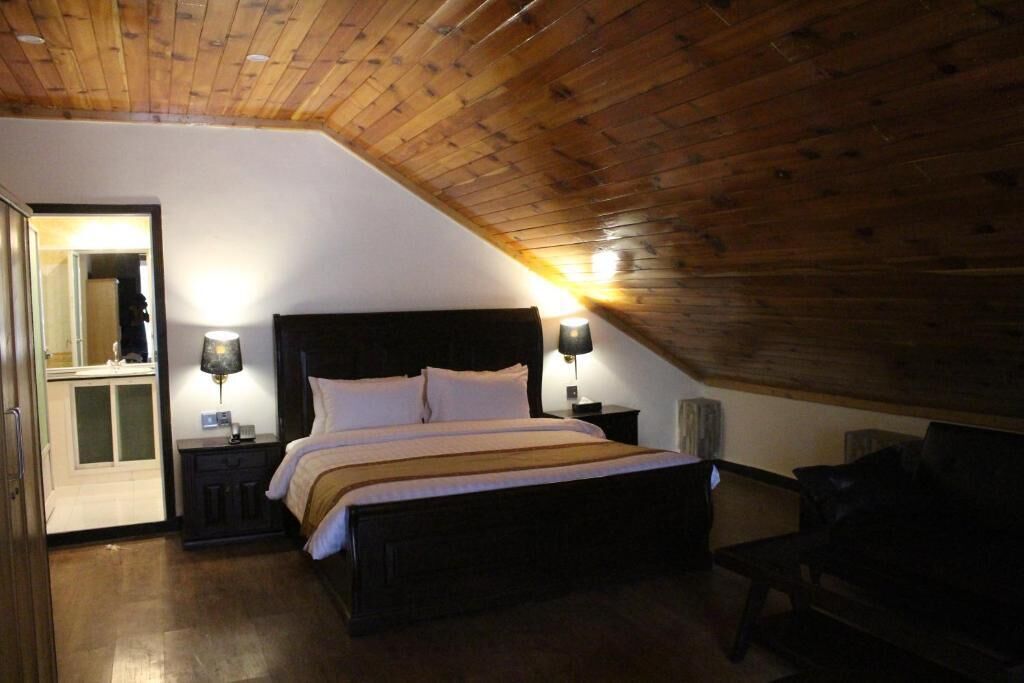 Nine Tree Hotel Naran