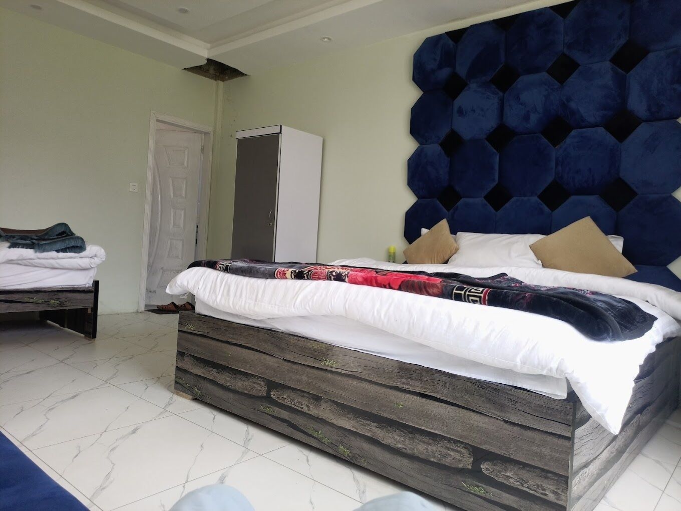 White House Hotel Resorts