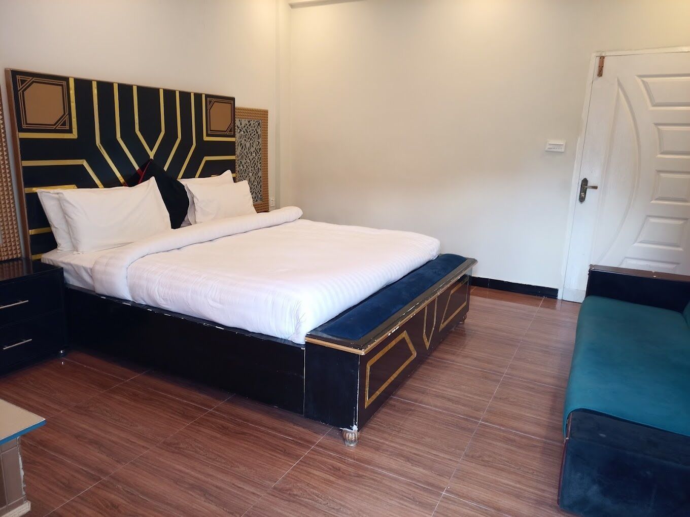 White House Hotel Resorts