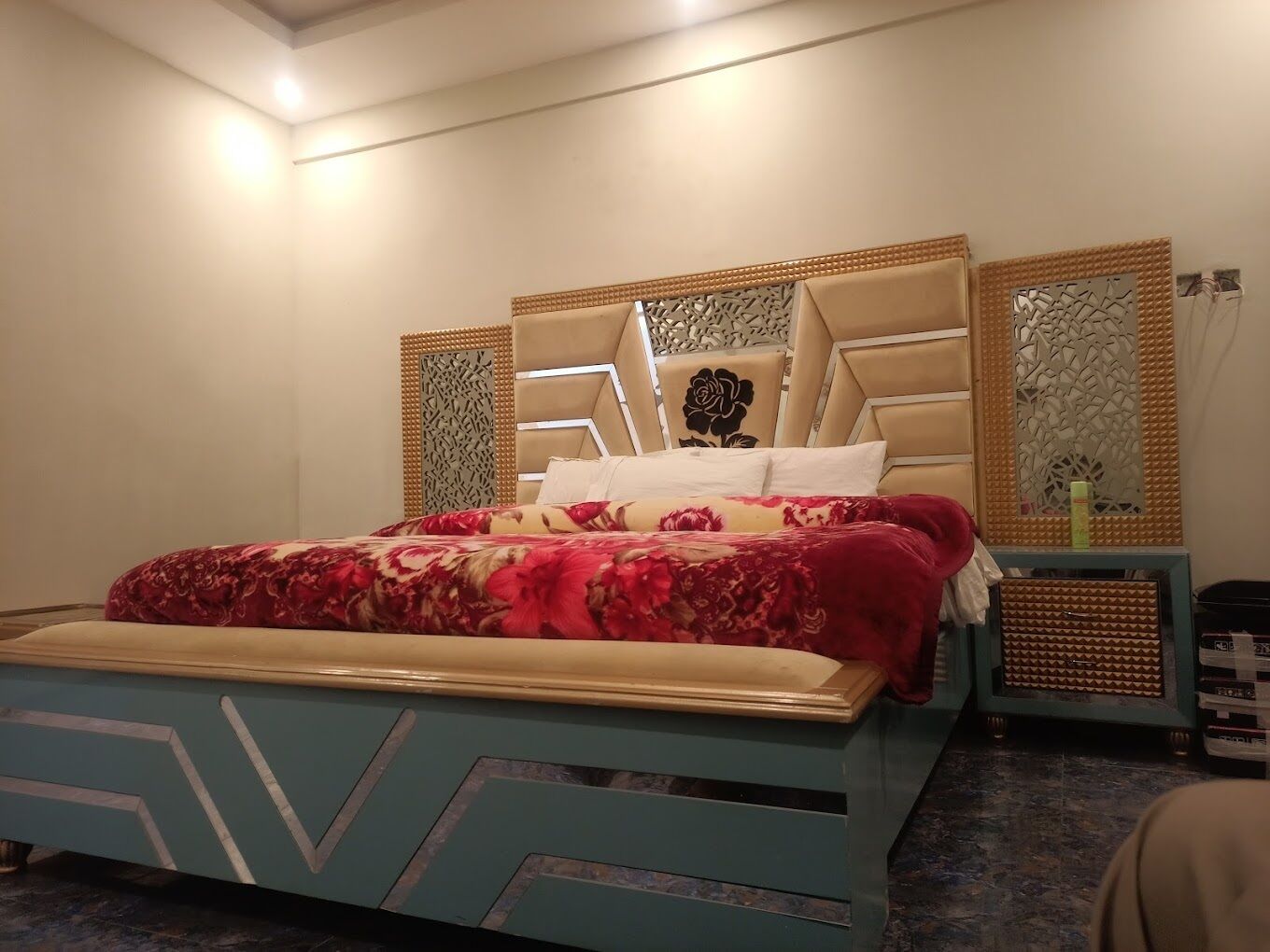 White House Hotel Resorts