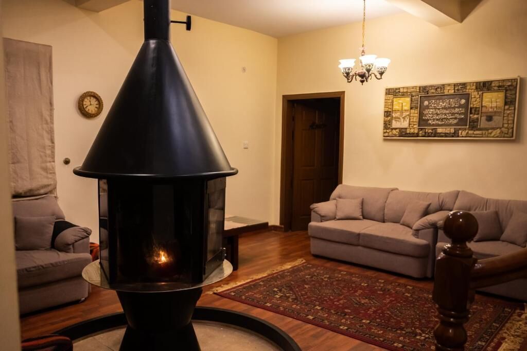 Sarah's Lodge