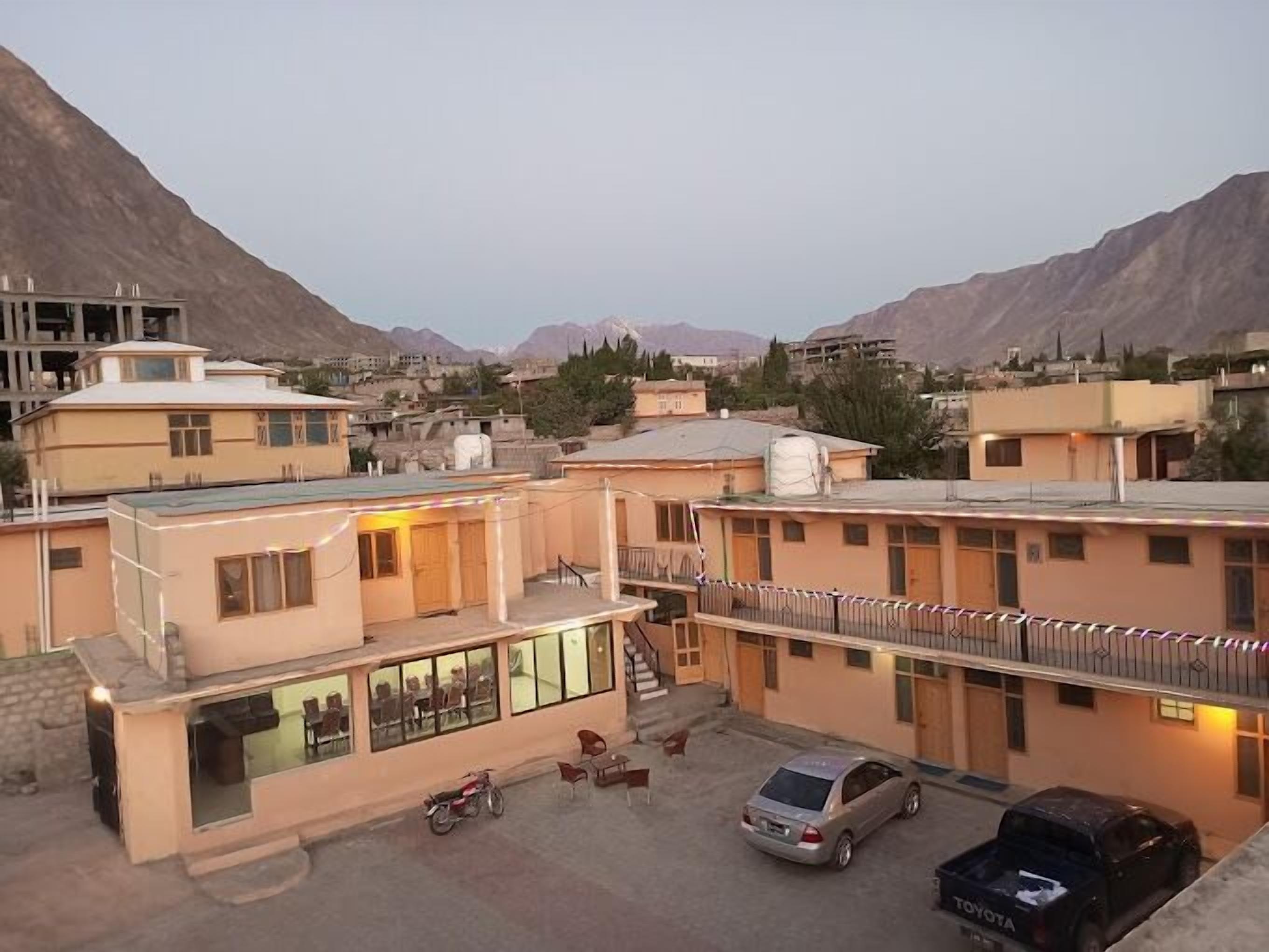 Bab E Gilgit Inn