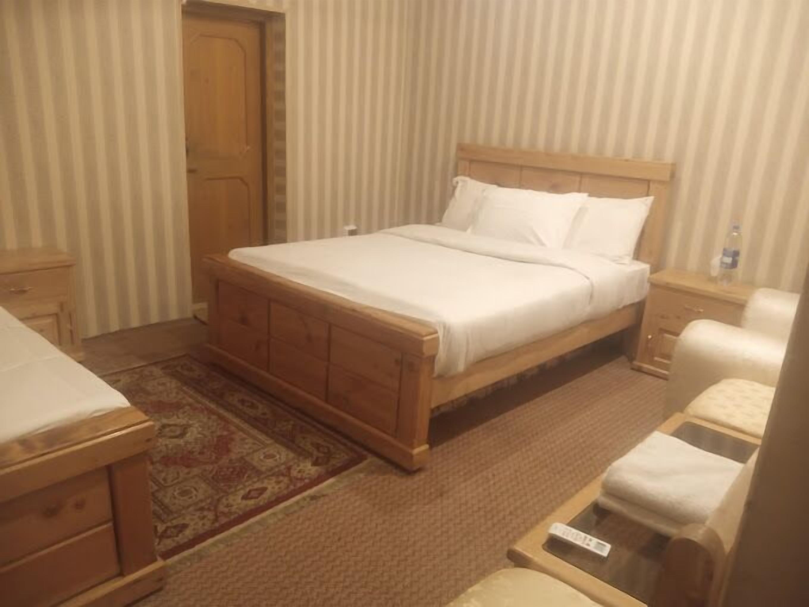 Dumani Inn Hotel And Restaurant