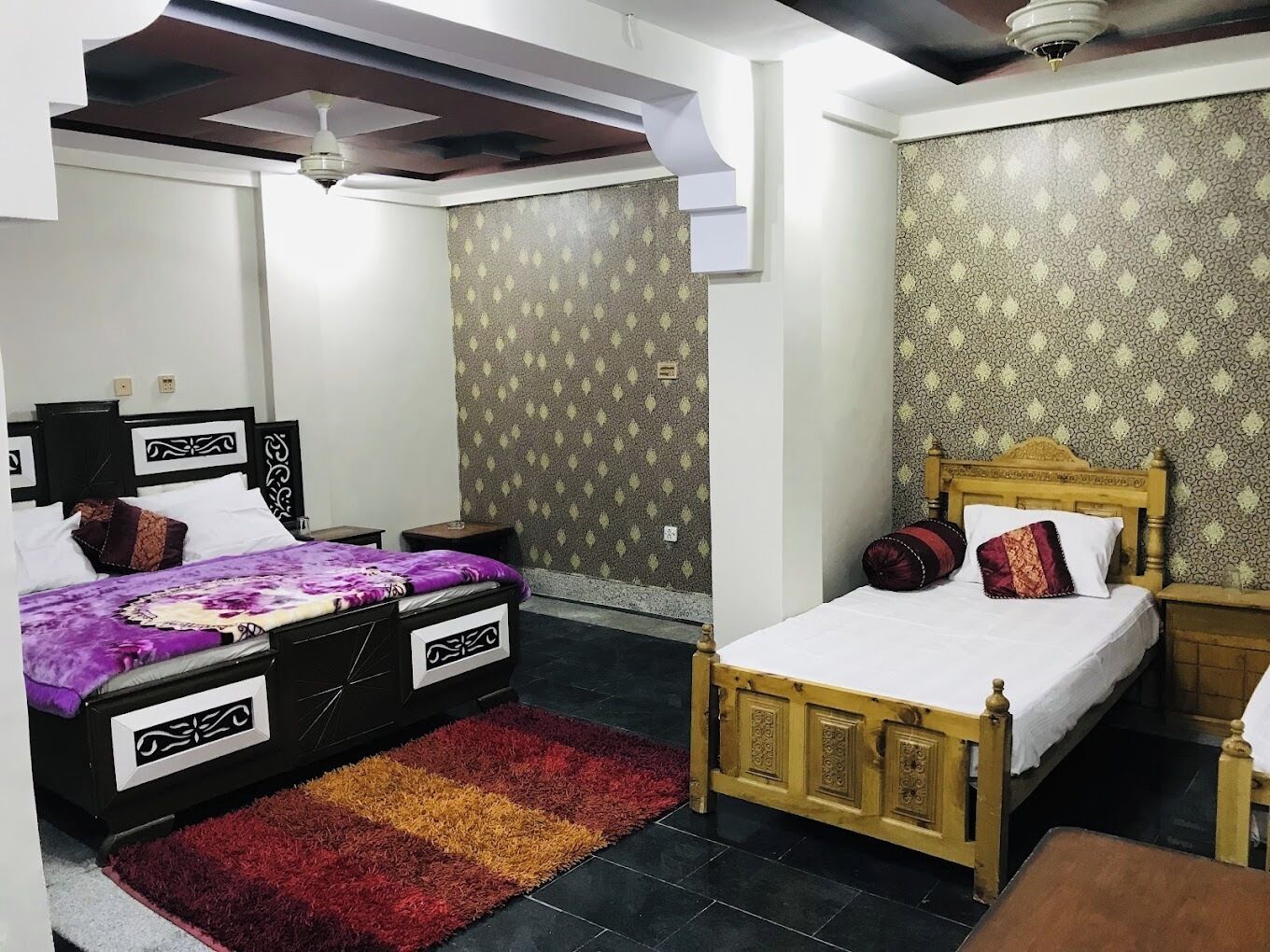 Hotel 99