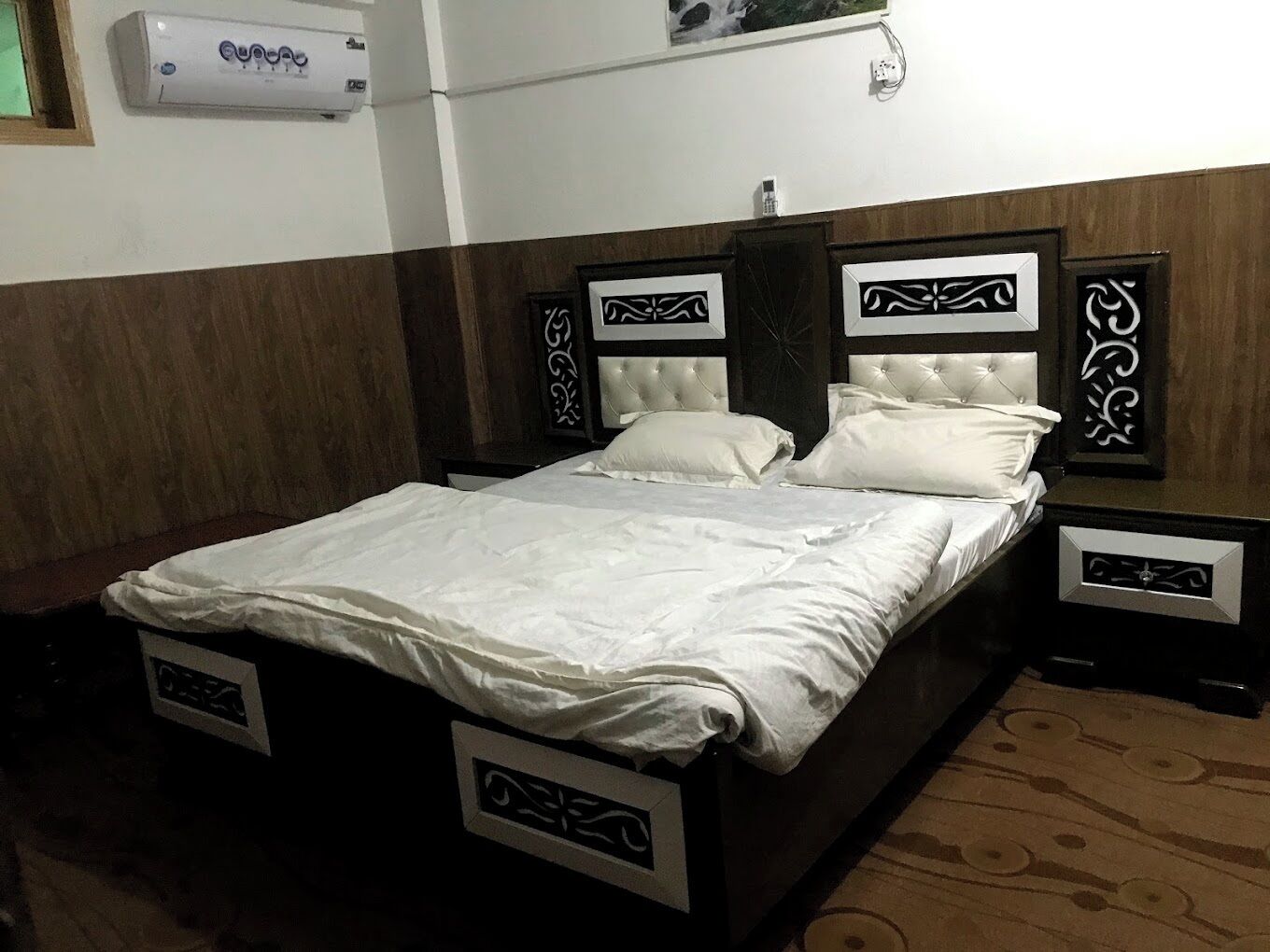 Hotel 99
