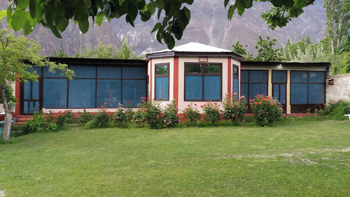 Royal Garden Hotel