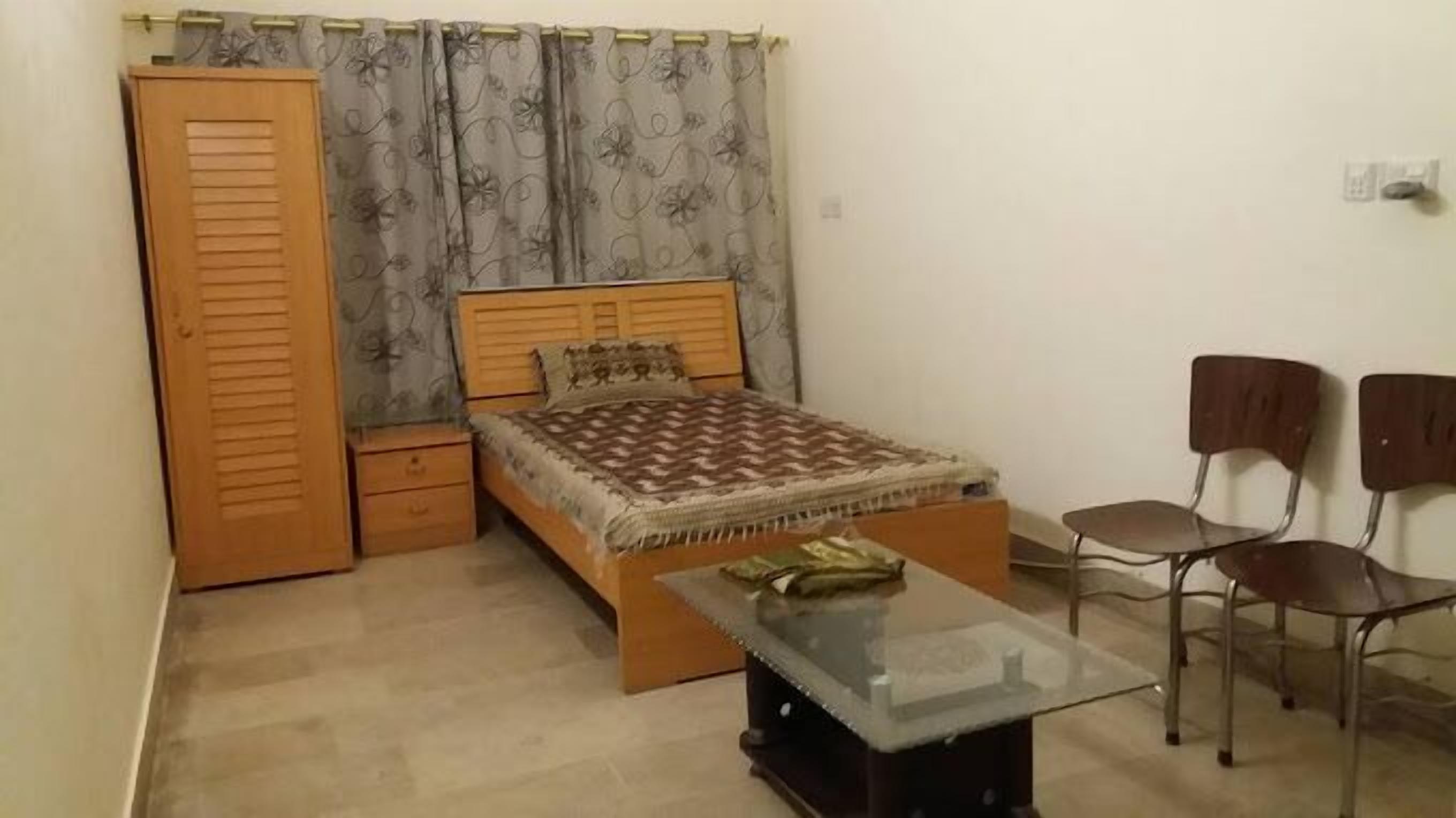 Data Guest House