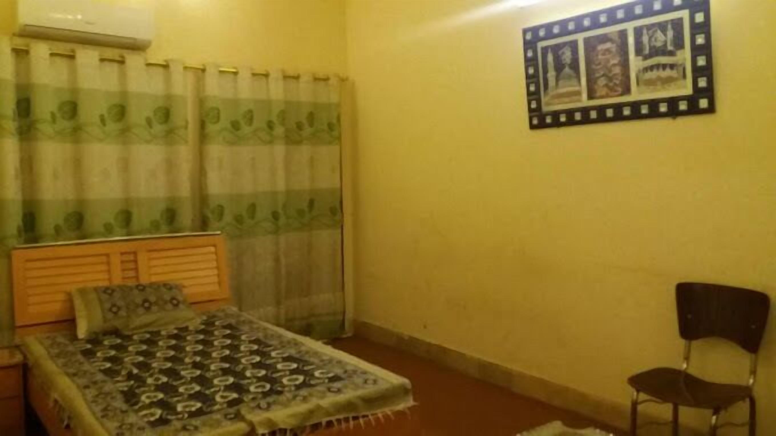 Data Guest House