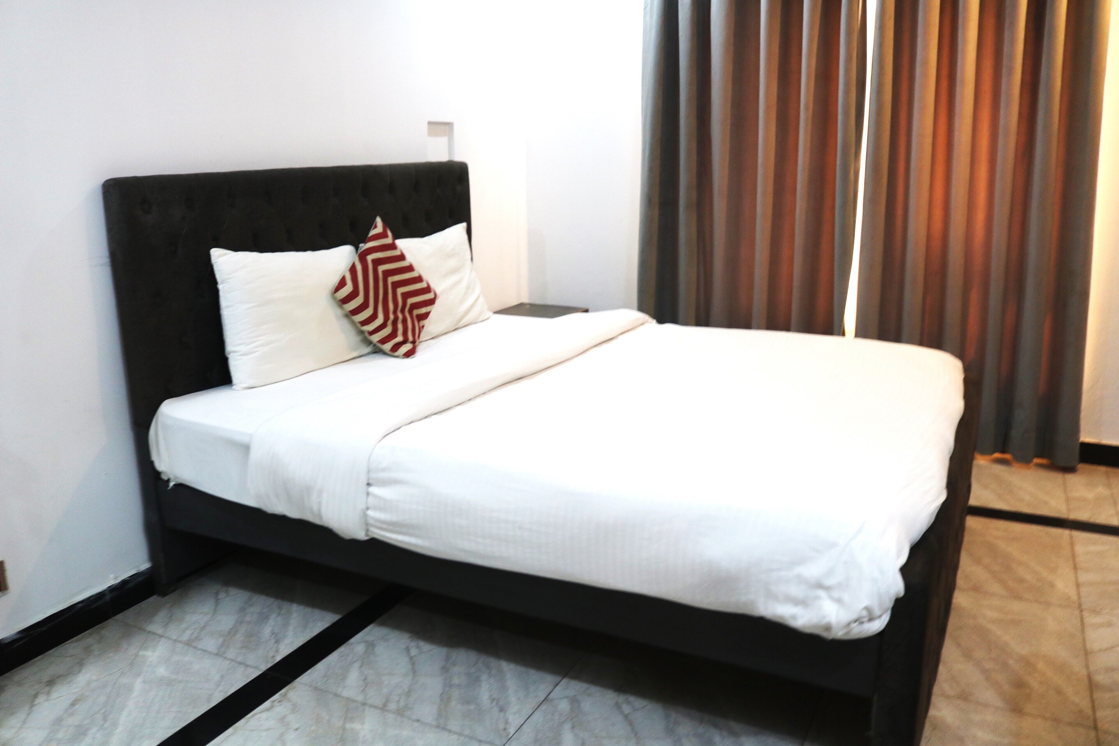Aqcha Hotel