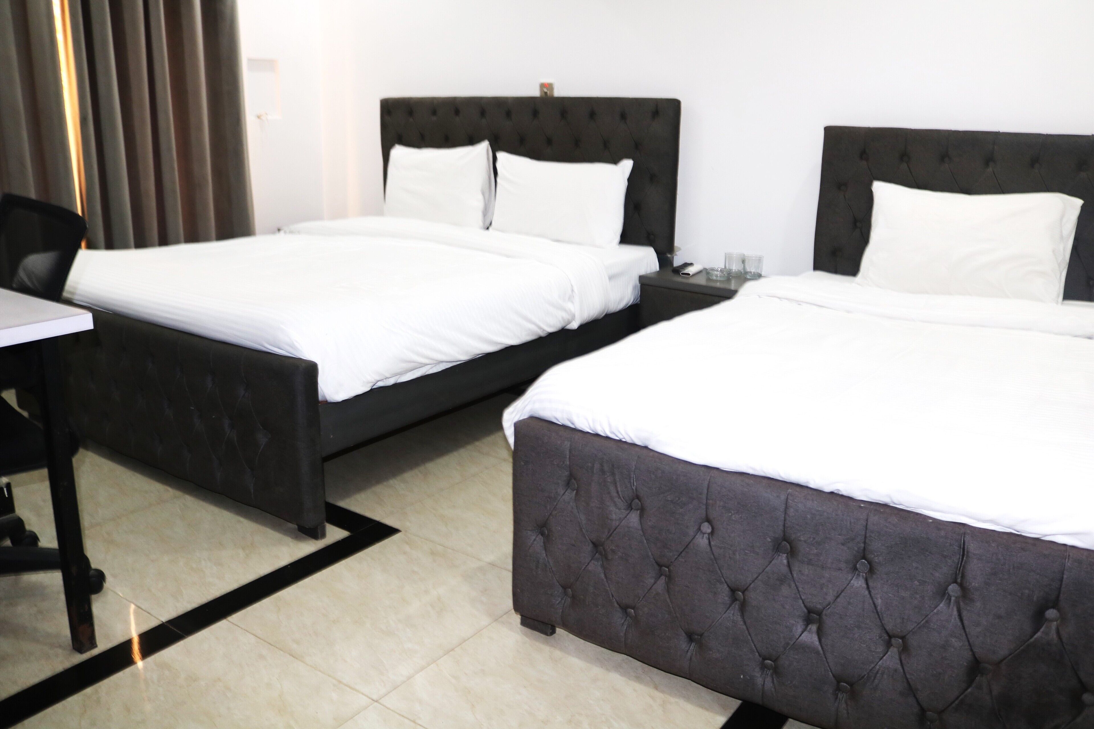 Aqcha Hotel