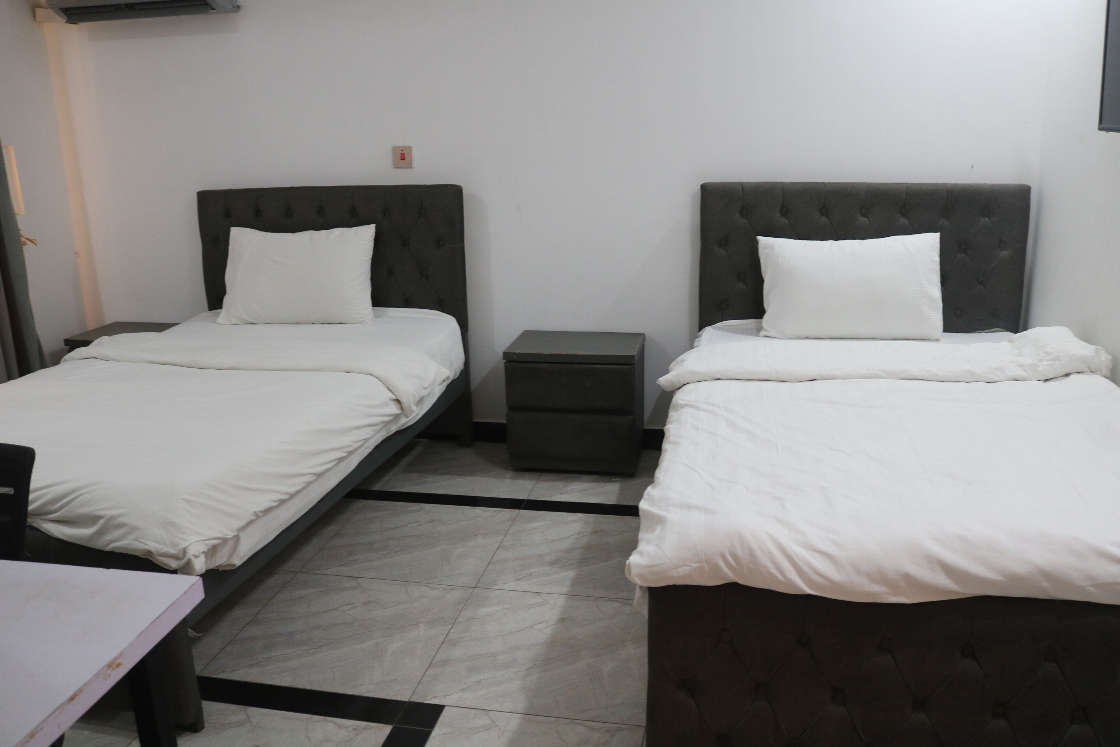 Aqcha Hotel