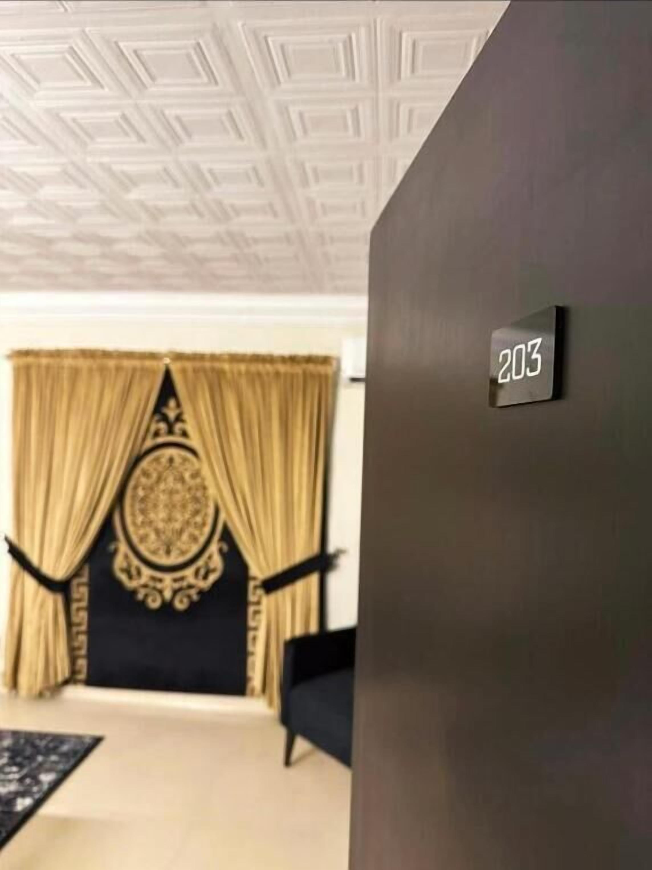 Capital Lodges