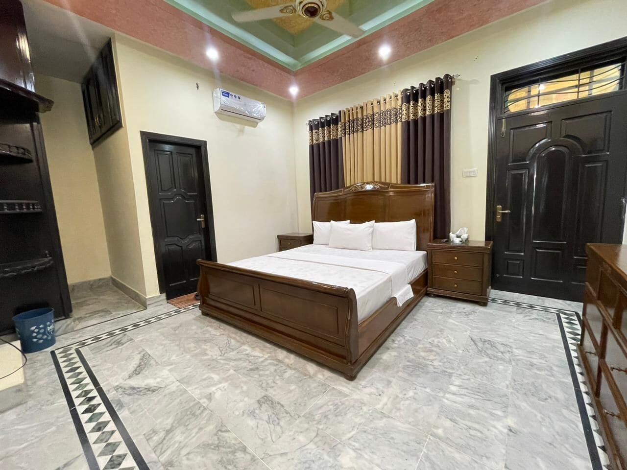 Decent Inn Guest House