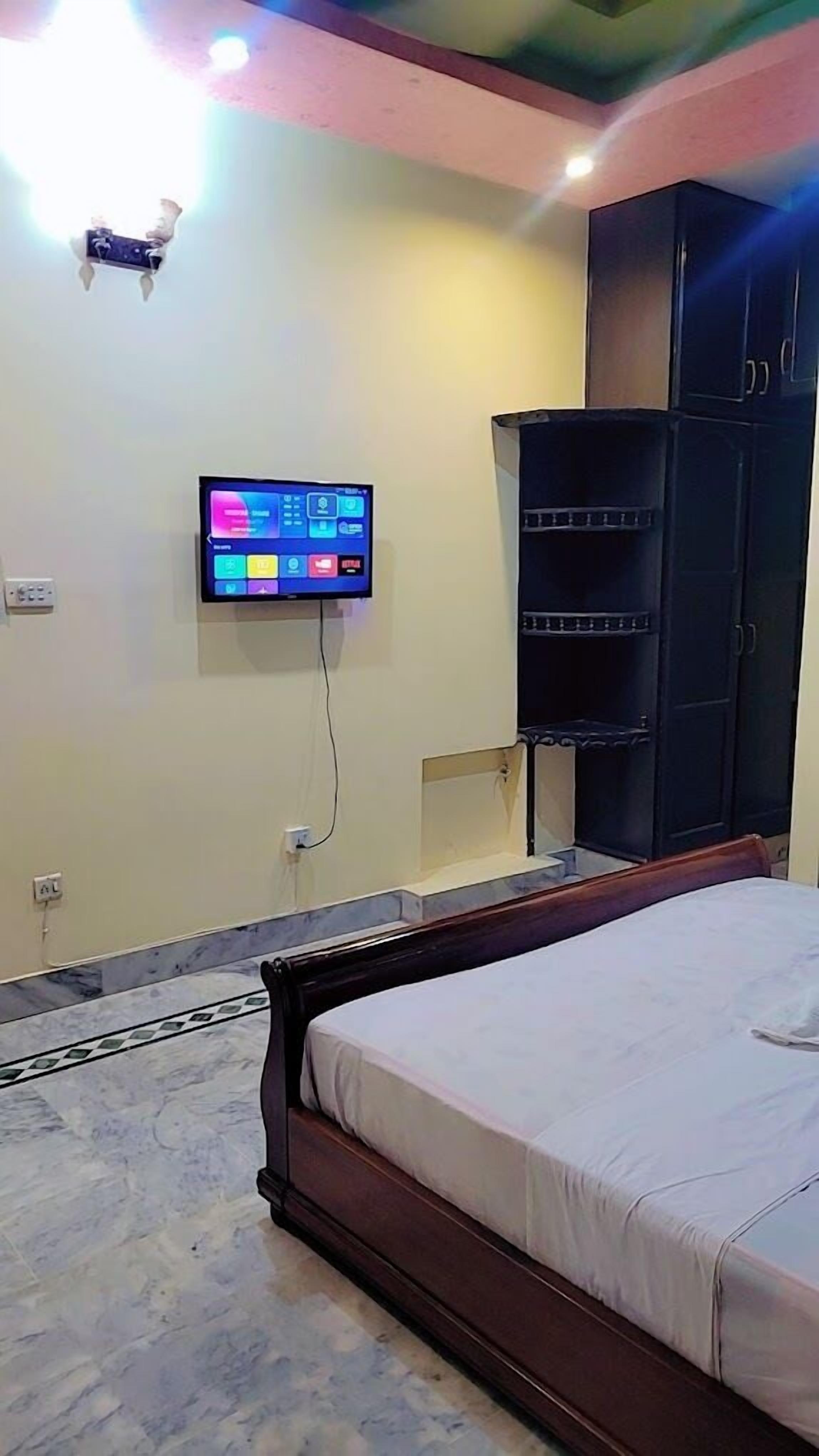 Decent Inn Guest House