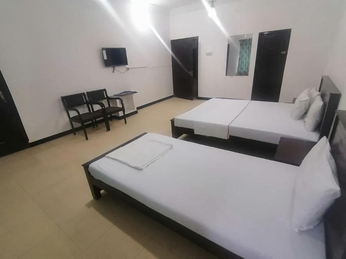 Lux Lounge Guest House