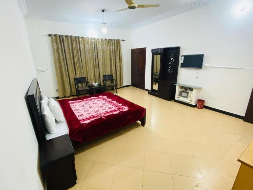 Lux Lounge Guest House