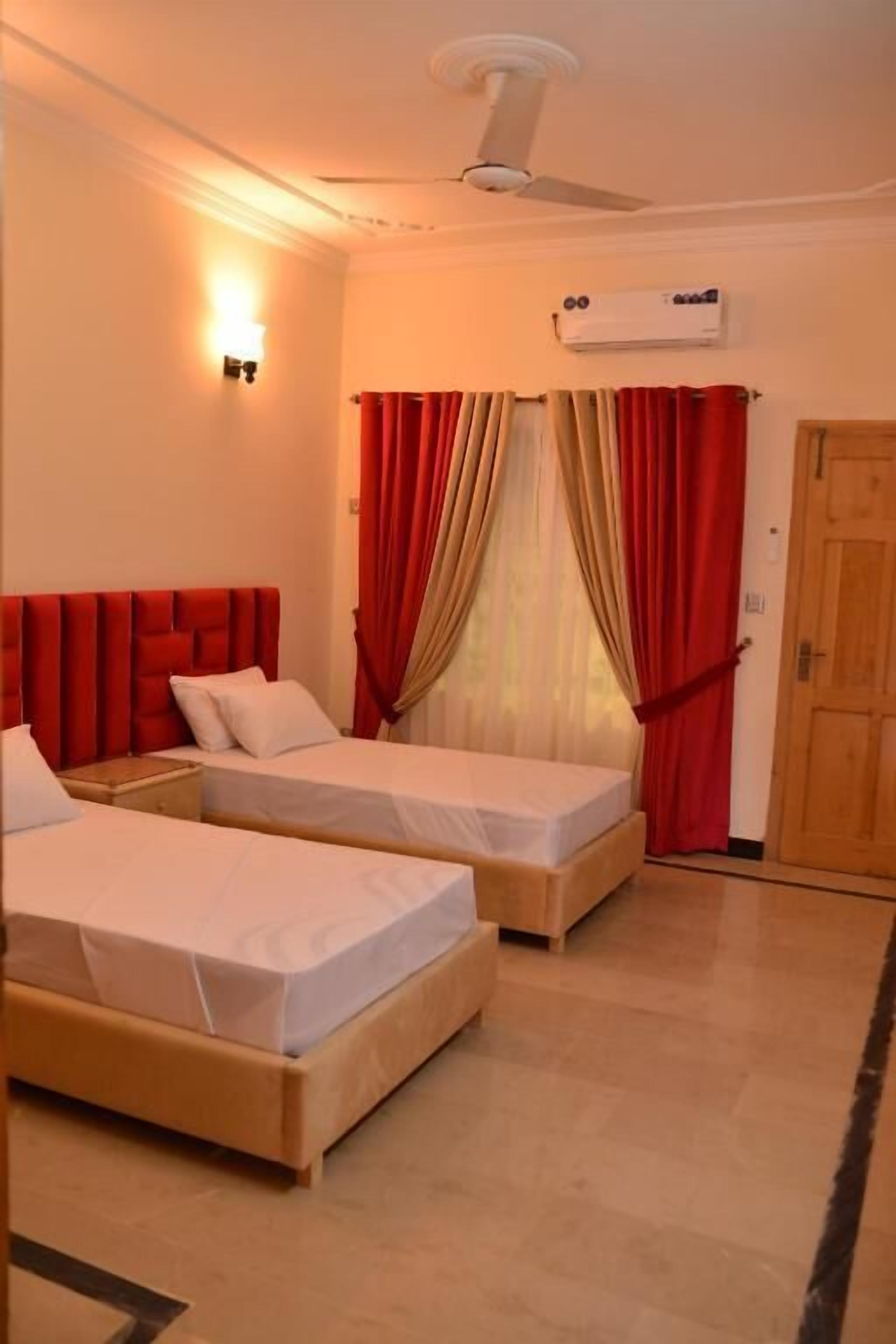 Redbury Guest House