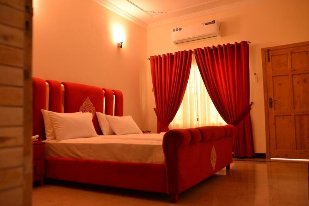 Redbury Guest House