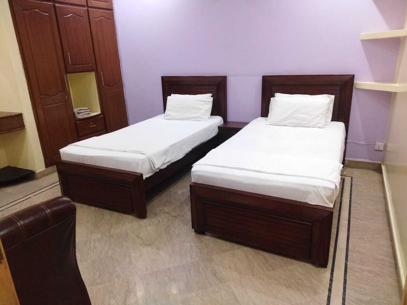 Red Lagoon Guest House