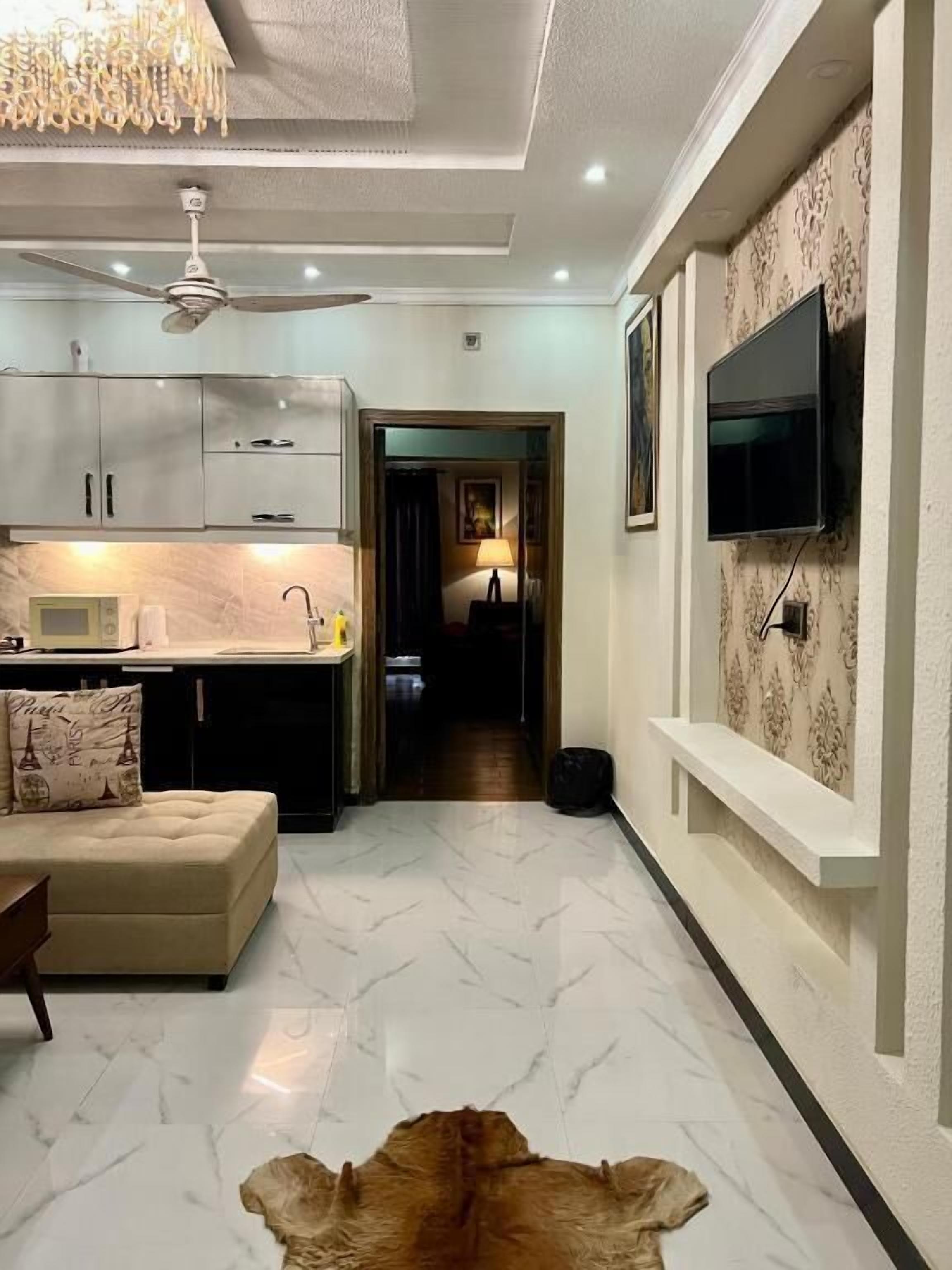 Serenity Corner Hotel Apartments