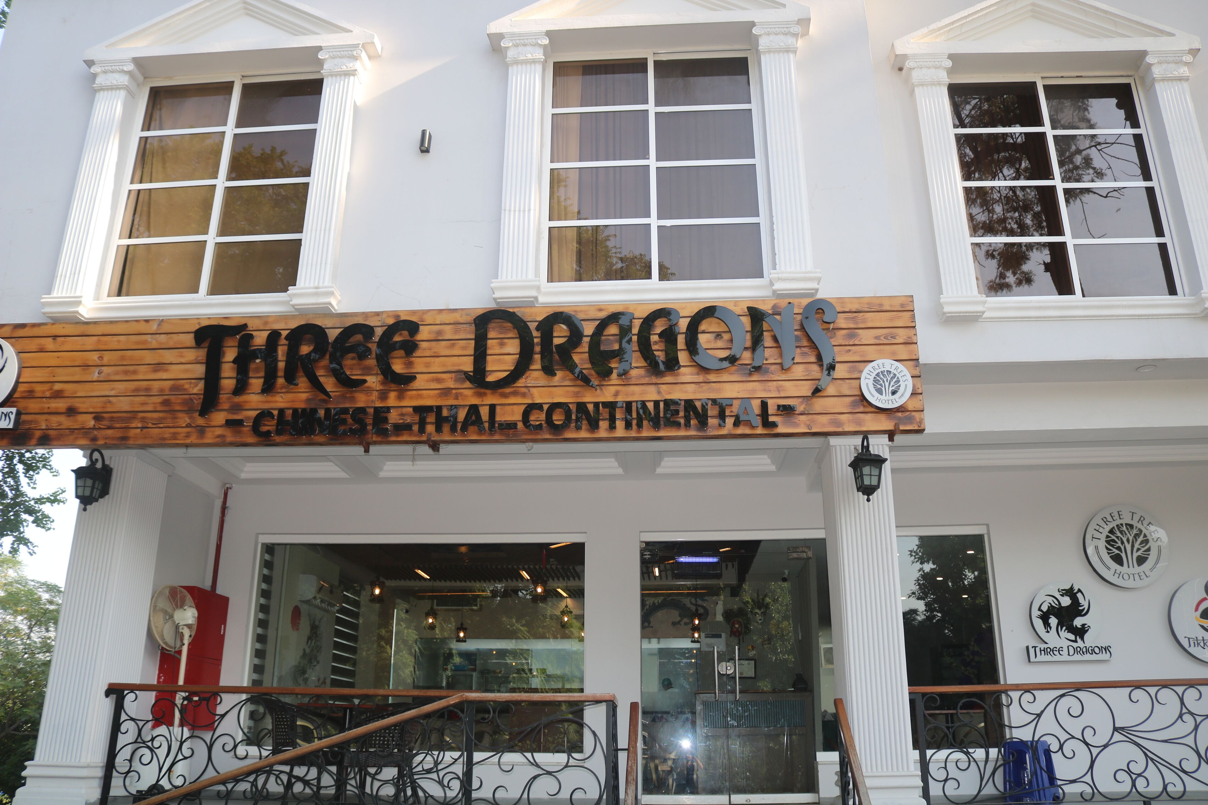 Three Trees Hotel