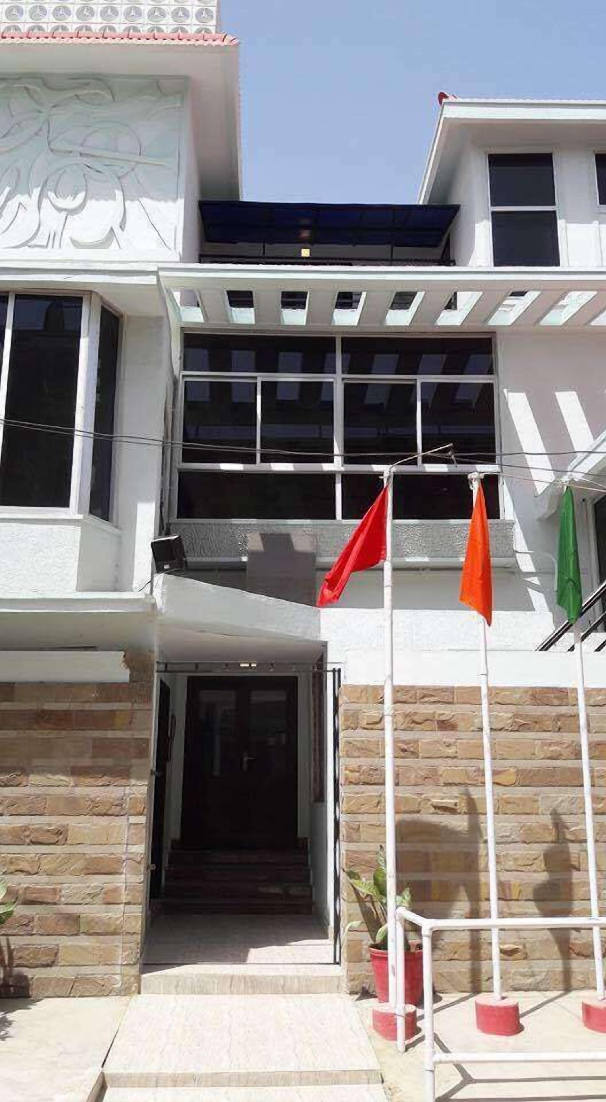 Al – Jazeera Lodges