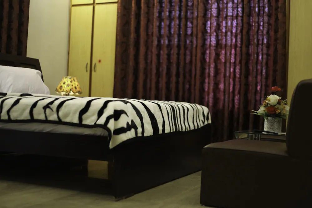 The Inn Gulshan Guest House Karachi