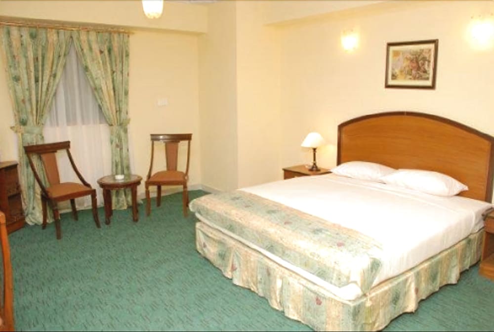 Embassy Inn