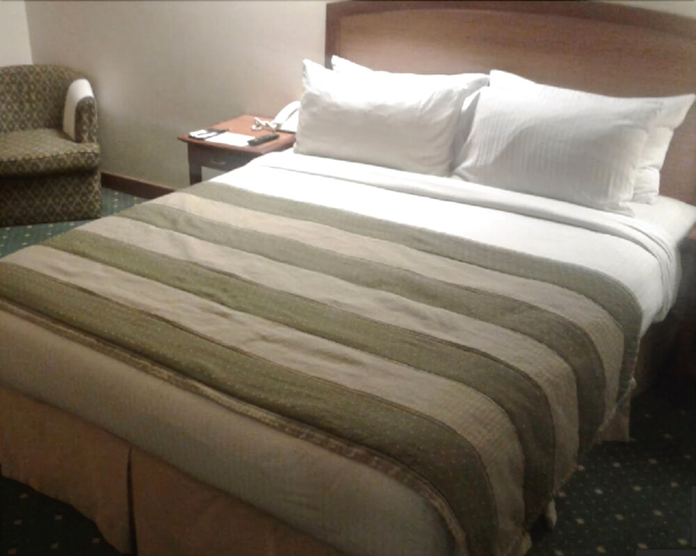Embassy Inn