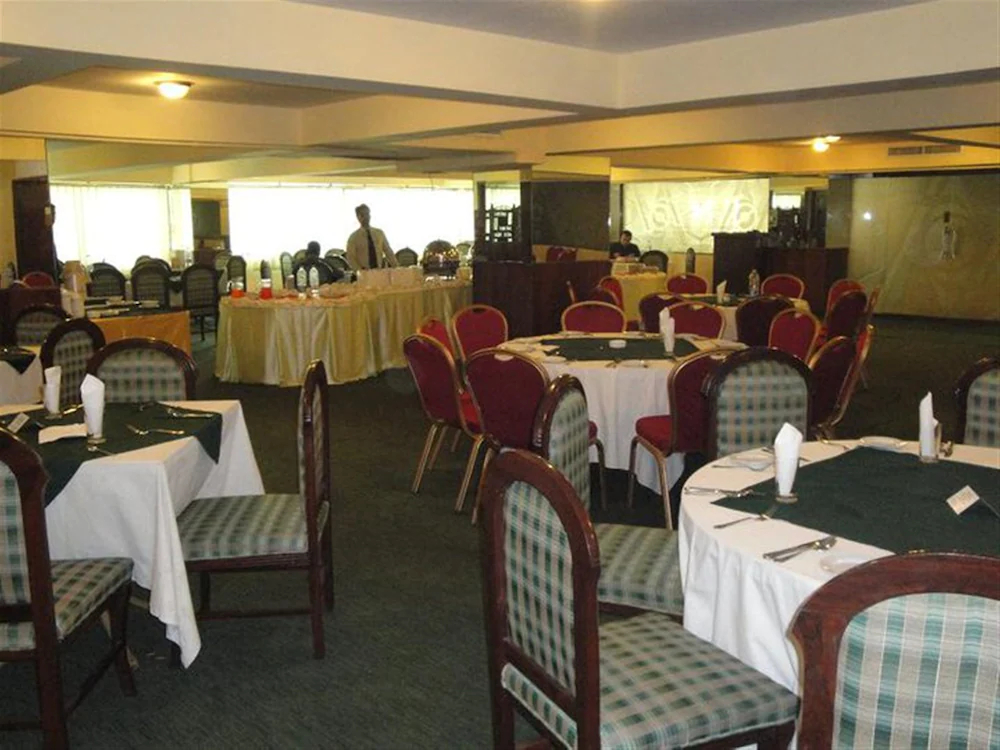 Hotel Crown Inn