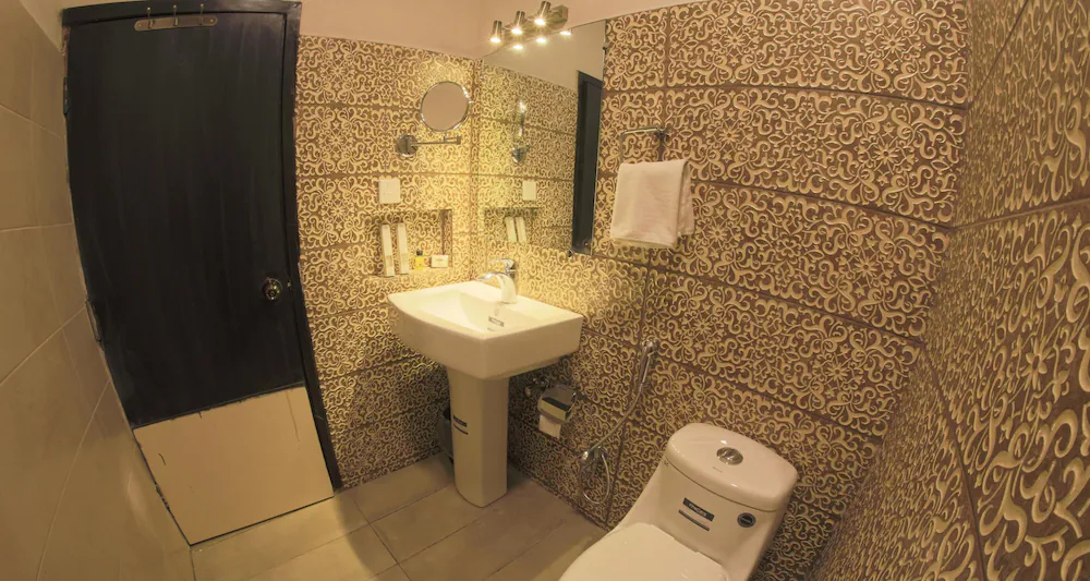 Hotel Crown Inn