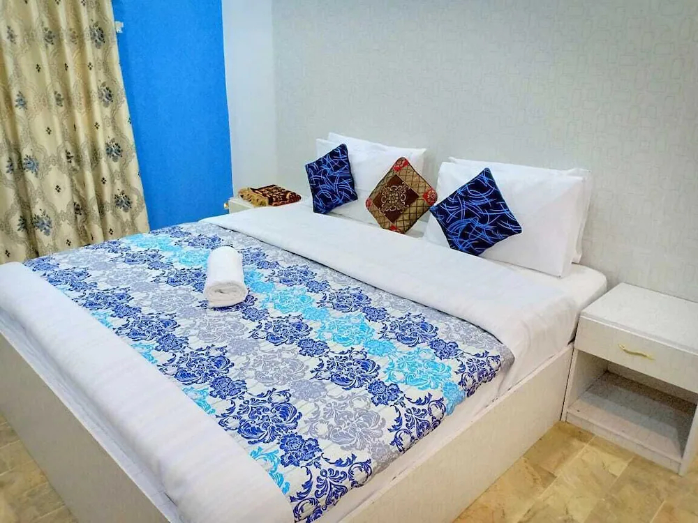 Hotel Defence Inn