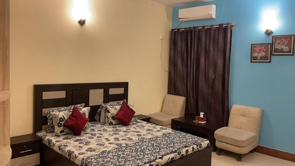 Hotel Executive Lodge