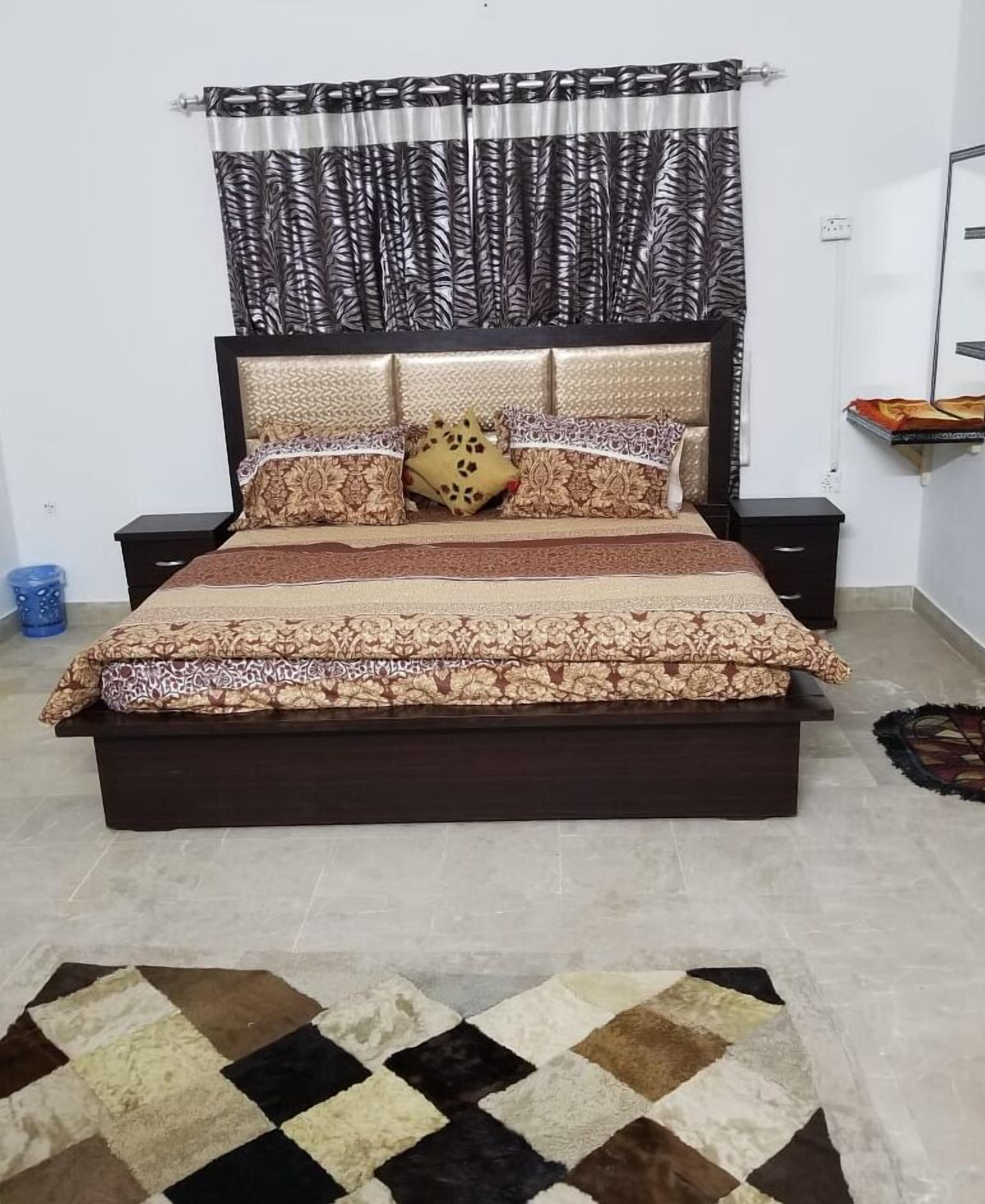 Hotel Executive Lodge