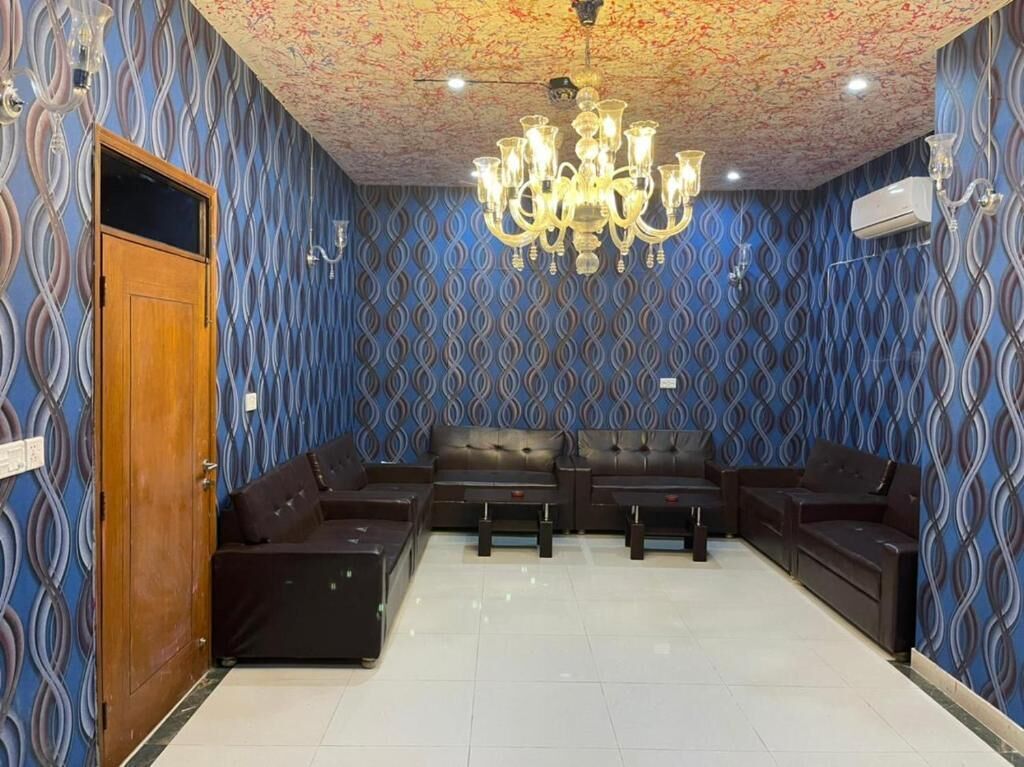 Hotel Executive Lodge