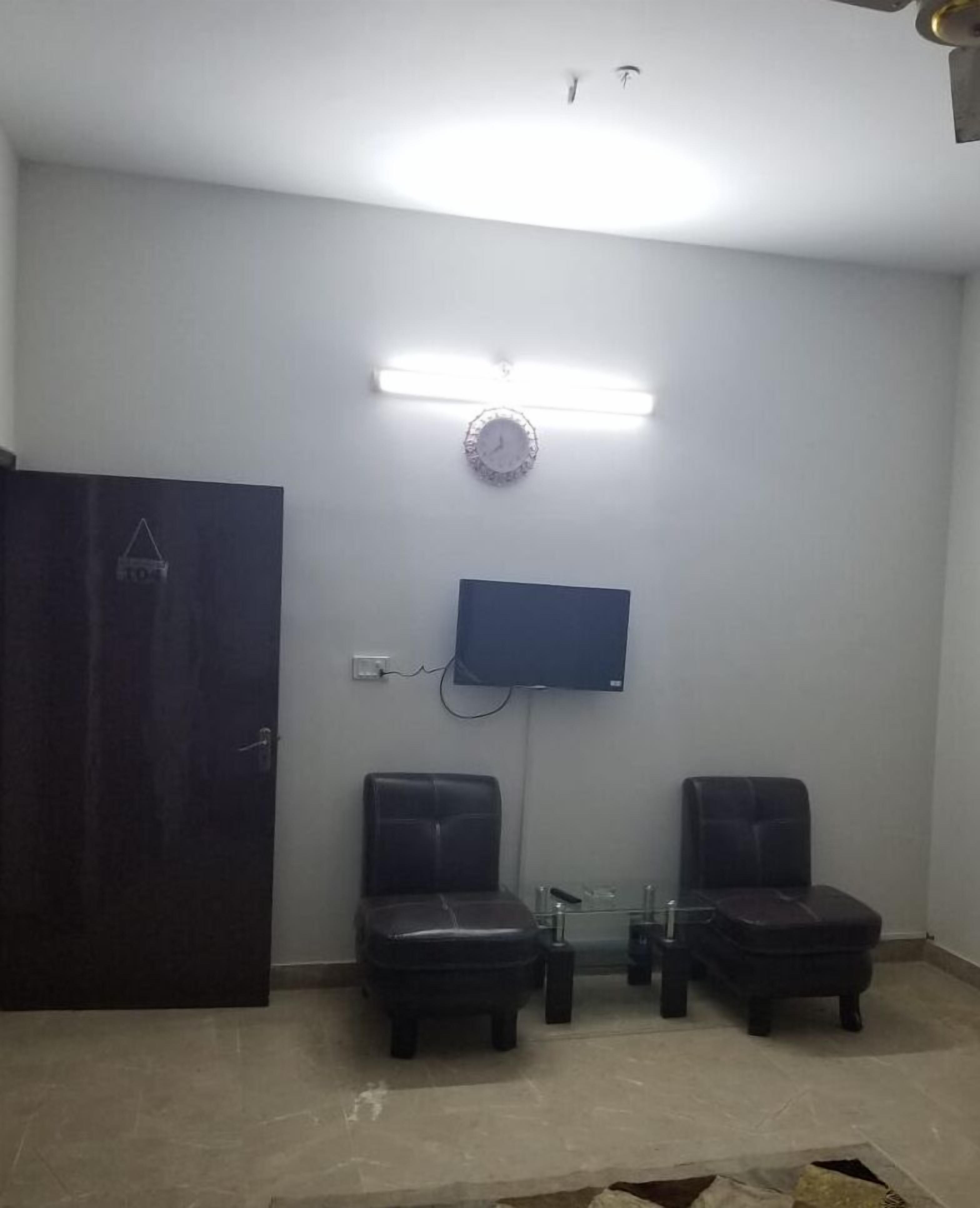 Hotel Executive Lodge