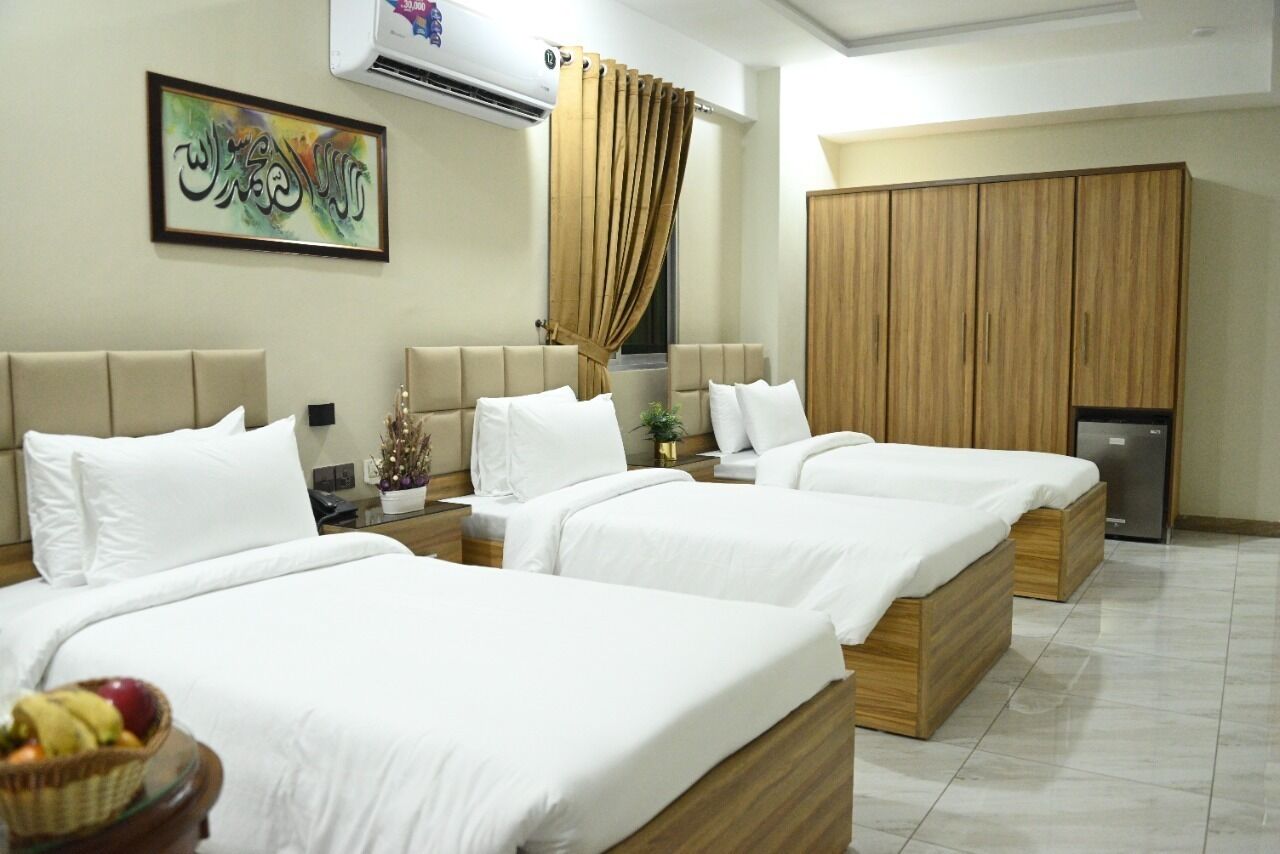 Hotel Pearl Inn