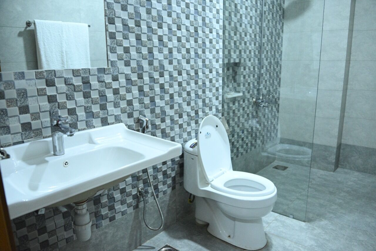 Hotel Pearl Inn