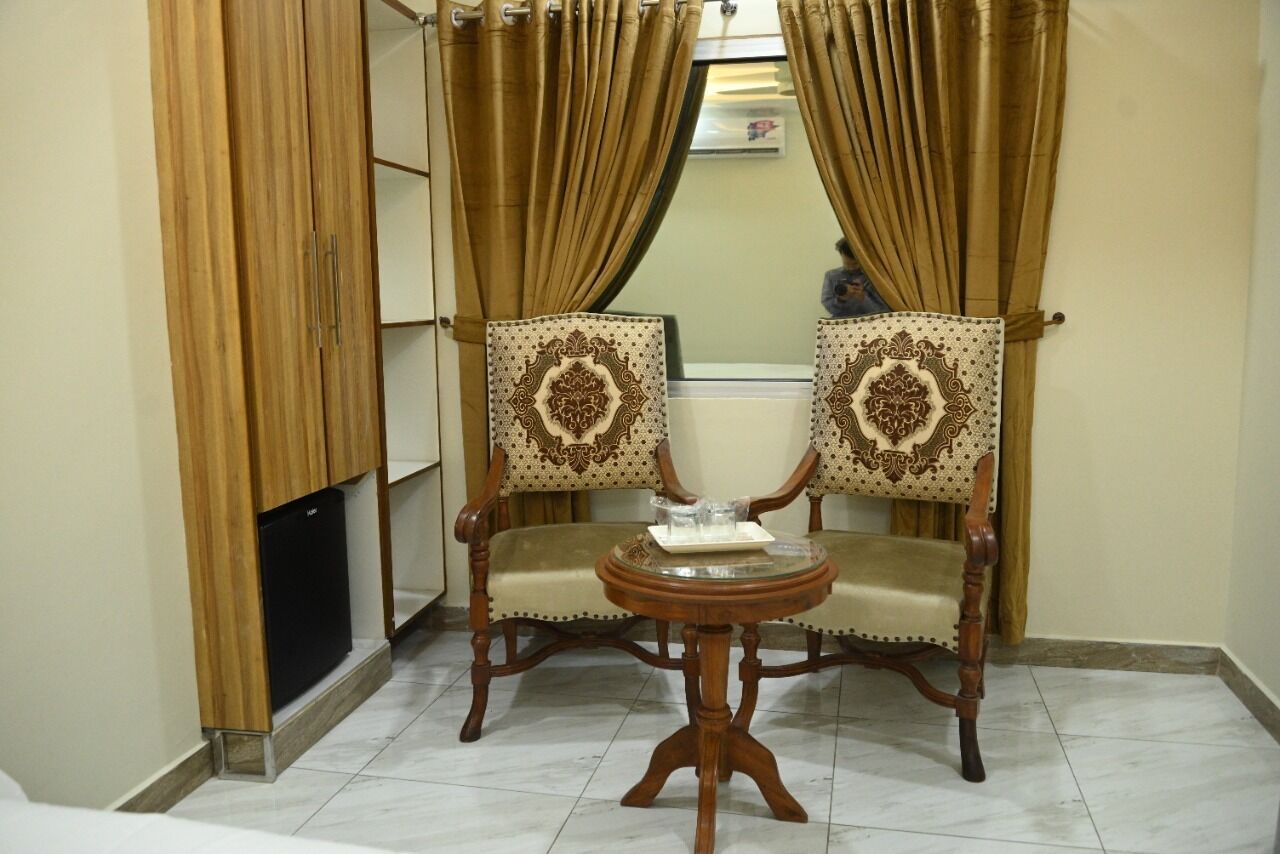 Hotel Pearl Inn
