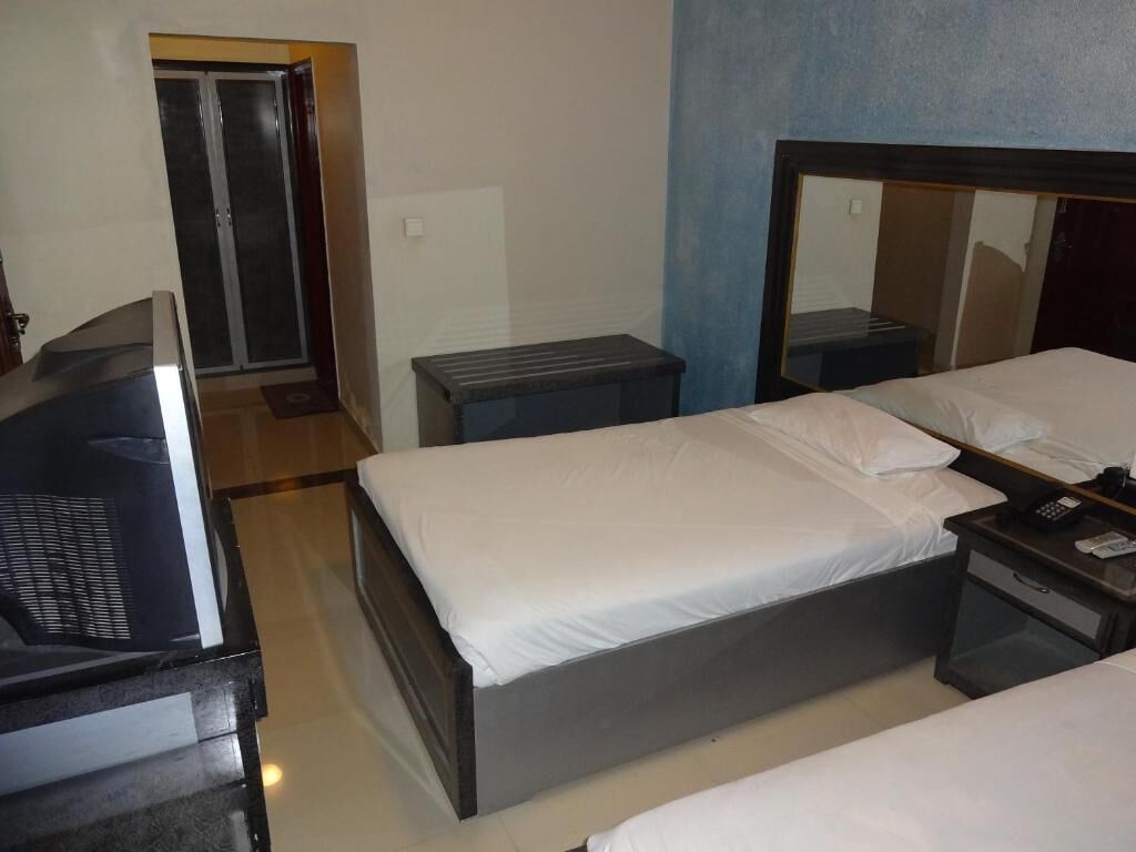 Hotel Sky Towers