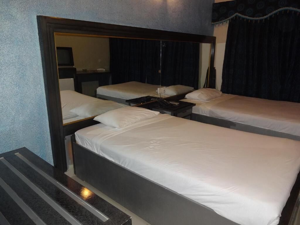 Hotel Sky Towers