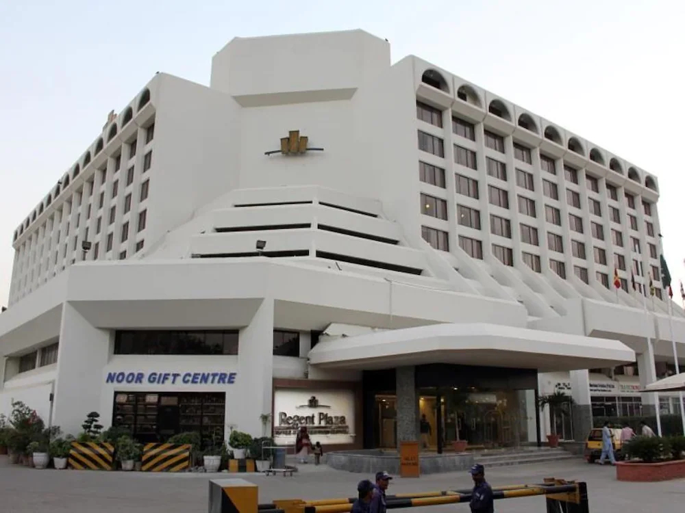 Regent Plaza Hotel & Convention Center